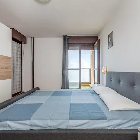 Seaview Sanctuary Apartment *